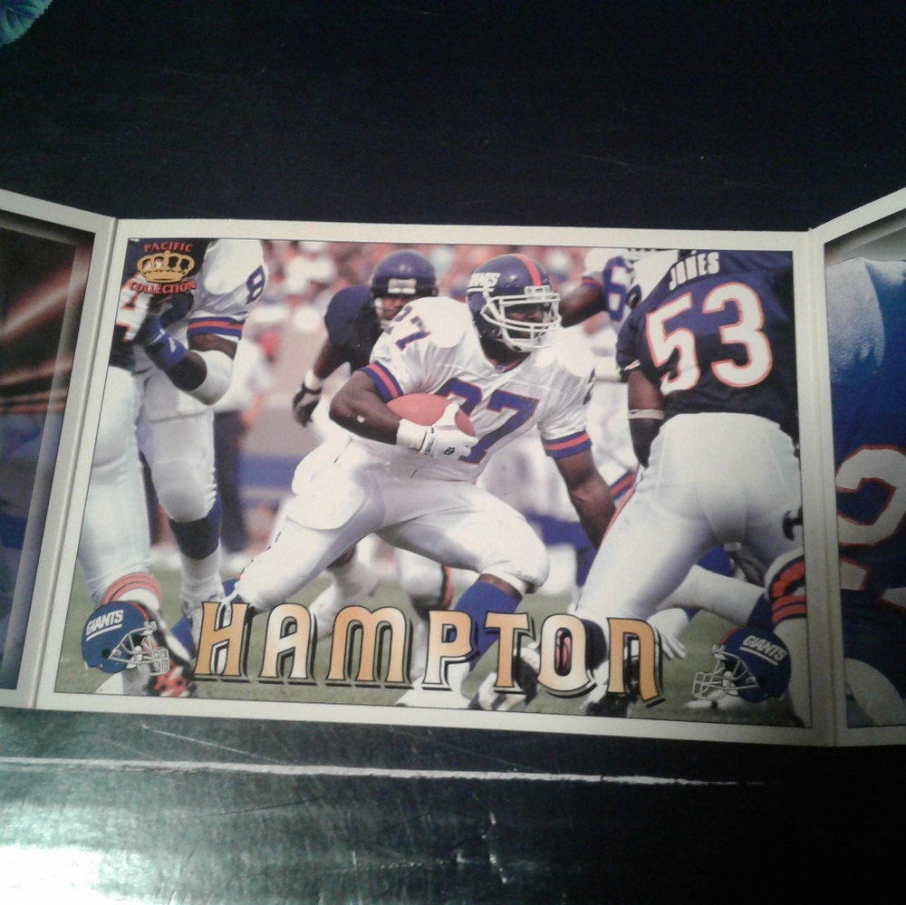 Trading card - Picture 3 of 6